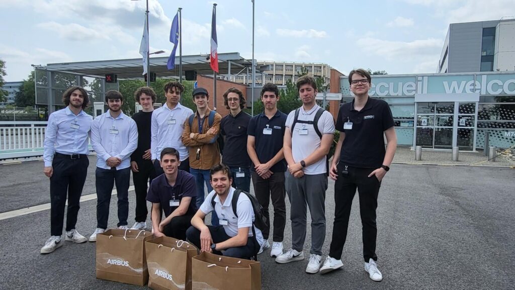 Hackathon d’Airbus : des Tek2 toulousains répondent au défi lancé par le géant européen de l’aérospatiale