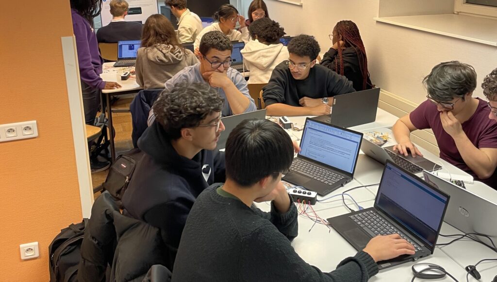 Atelier programmation Mulhouse à l'institution Jeanne d'Arc