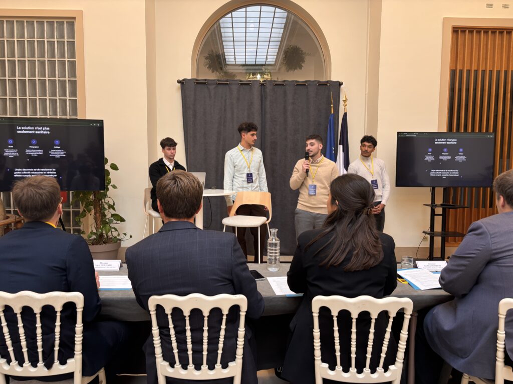 Étudiants Epitech durant le Hackathon Présidence de la République 