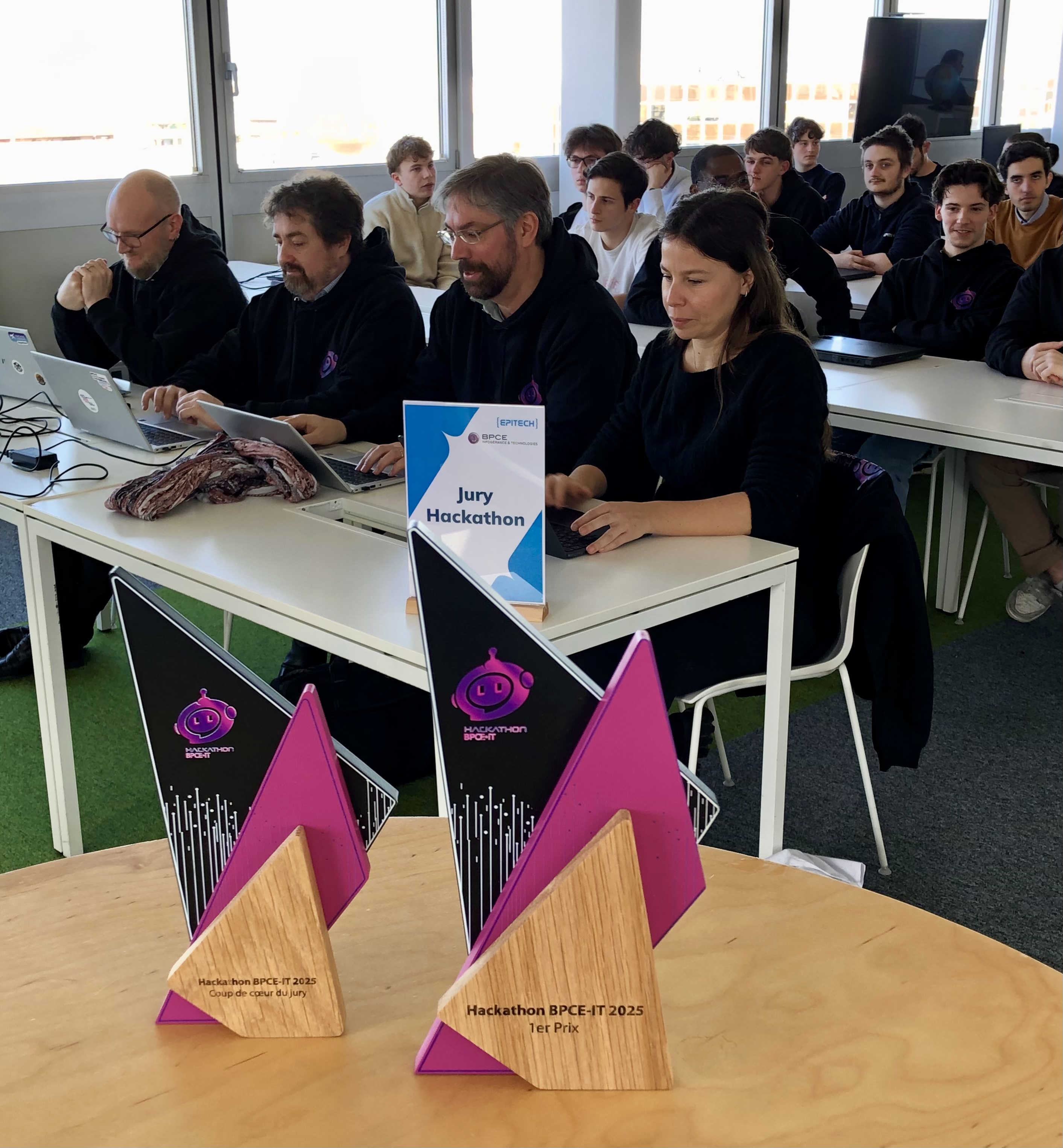 Hackathon Epitech Toulouse BPCE 2025 jury coach mentor